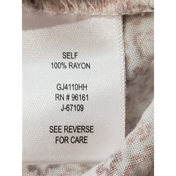 Gypsies & Moondust Floral Print Back Cut Out Sleeveless Tunic Shirt Top - Picture 5 of 8